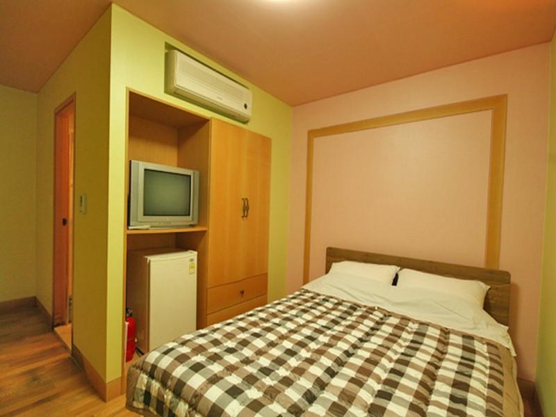 Hostel Lyndon Чеджу Екстериор снимка