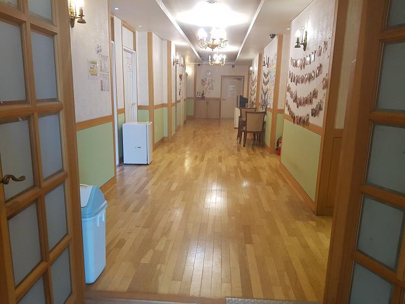 Hostel Lyndon Чеджу Екстериор снимка