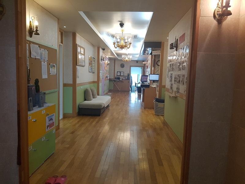 Hostel Lyndon Чеджу Екстериор снимка