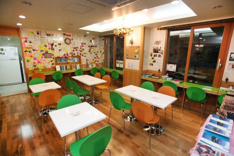 Hostel Lyndon Чеджу Екстериор снимка